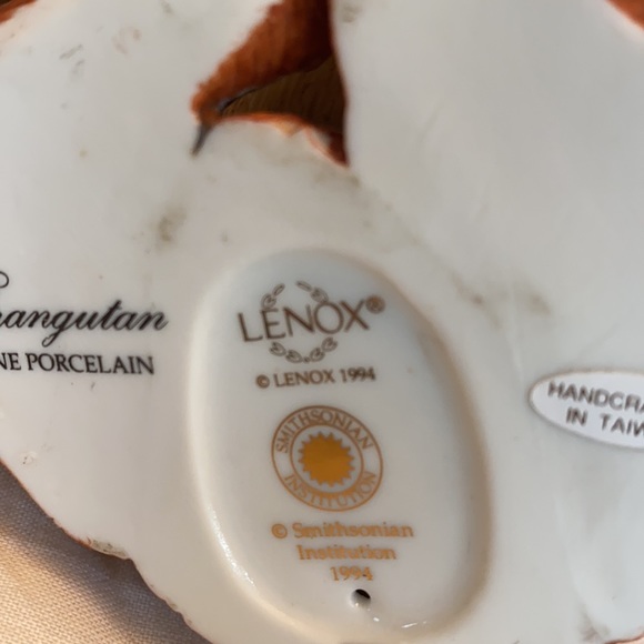 Orangutan Figurine / Statue - Picture 7 of 11